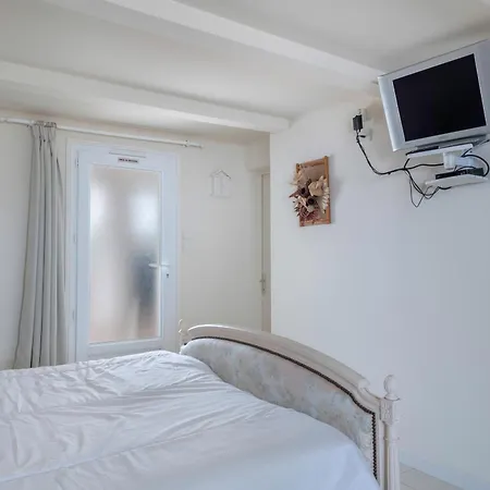 Апартаменты 280m De La Plage, Pour 4 Сен-Мишель-Шеф-Шеф