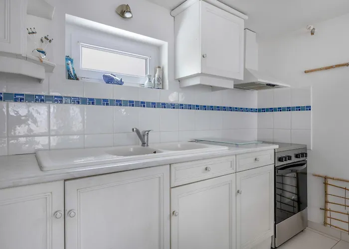 280m De La Plage, Pour 4 Apartman